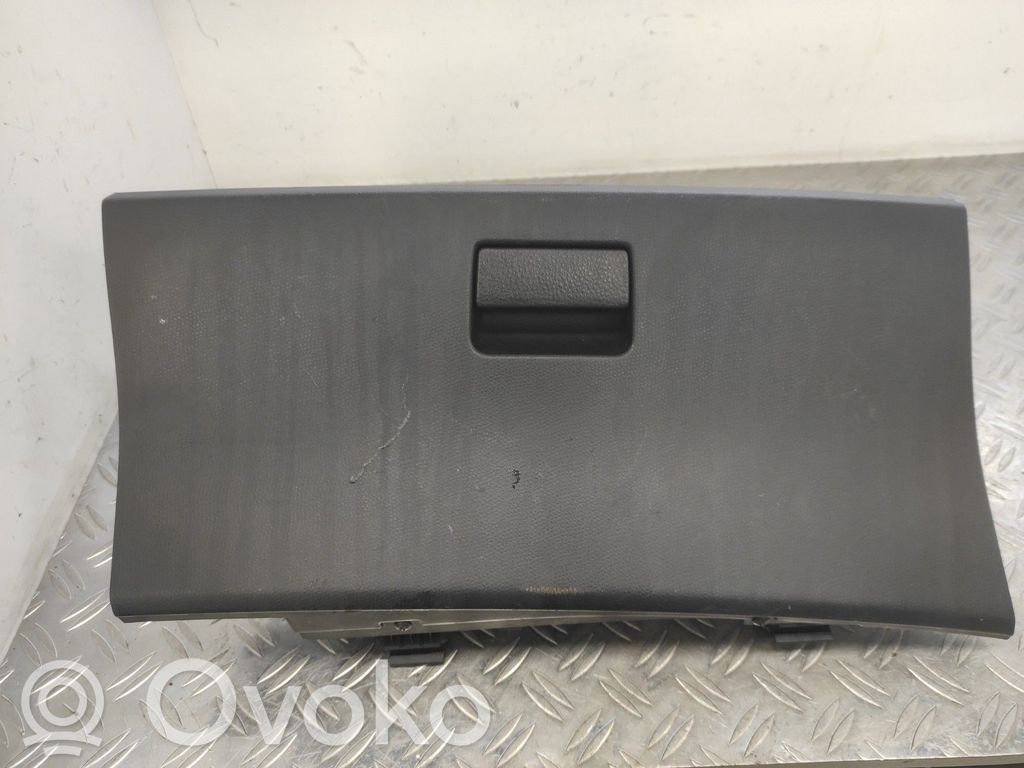 Suzuki SX4 Juego guantera 