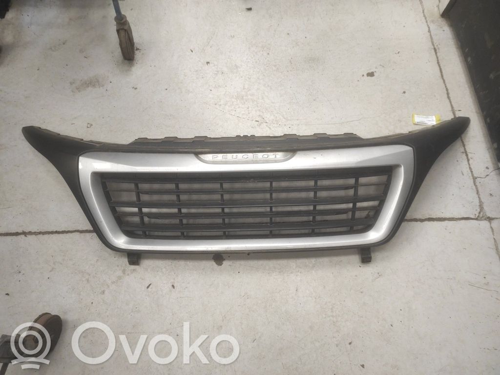 Etusäleikkö   1612243280
