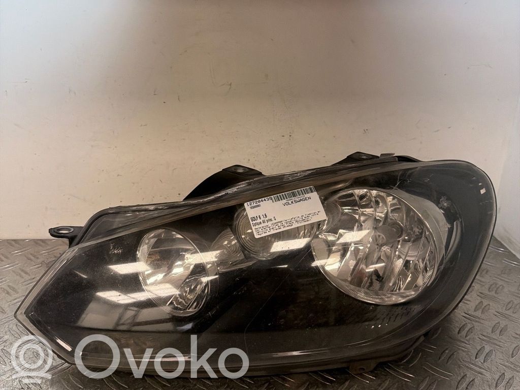 Volkswagen Golf VI Lampa przednia 