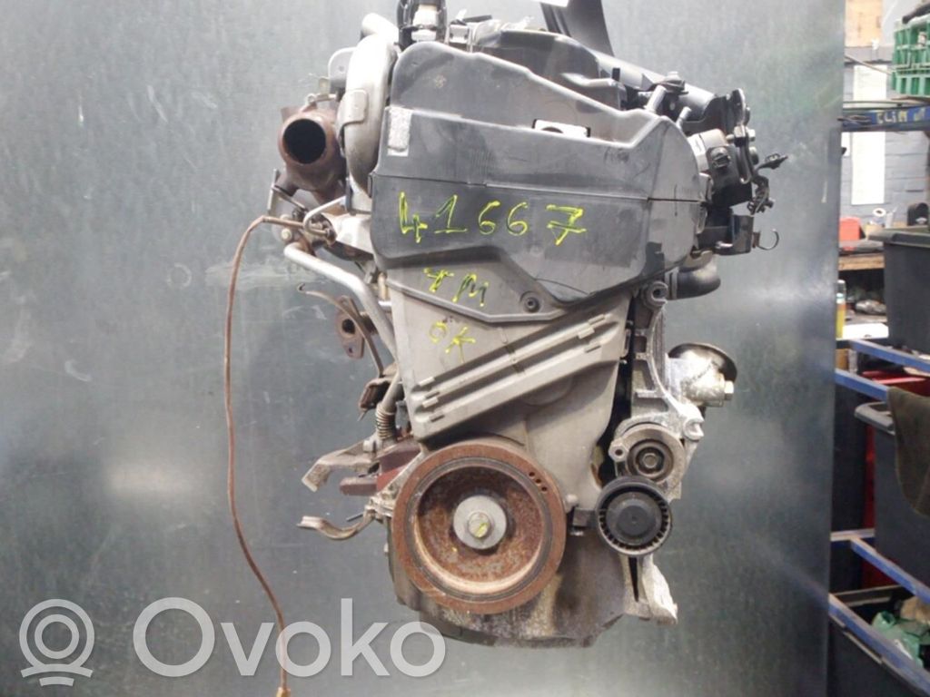 Variklis   8201708642