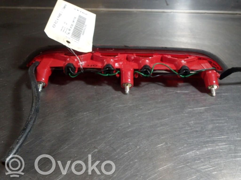 KIA Rio Kolmas/lisäjarruvalo 