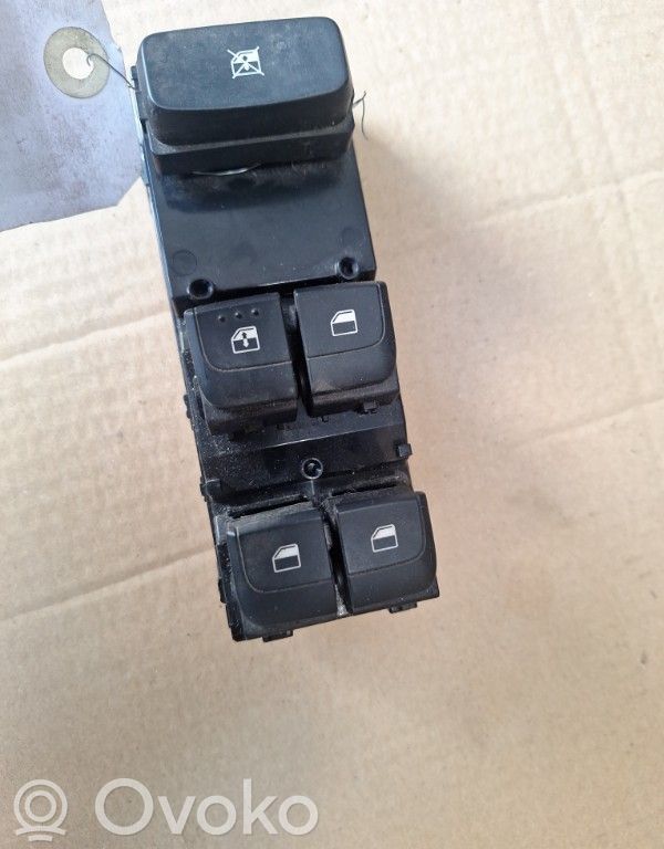 Electric window control switch   93571H8100