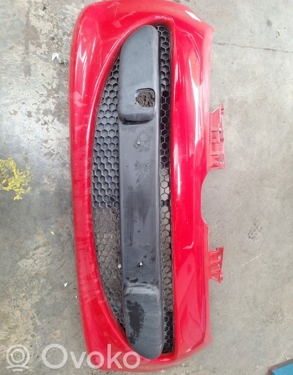 Peugeot 107 Parachoques delantero 