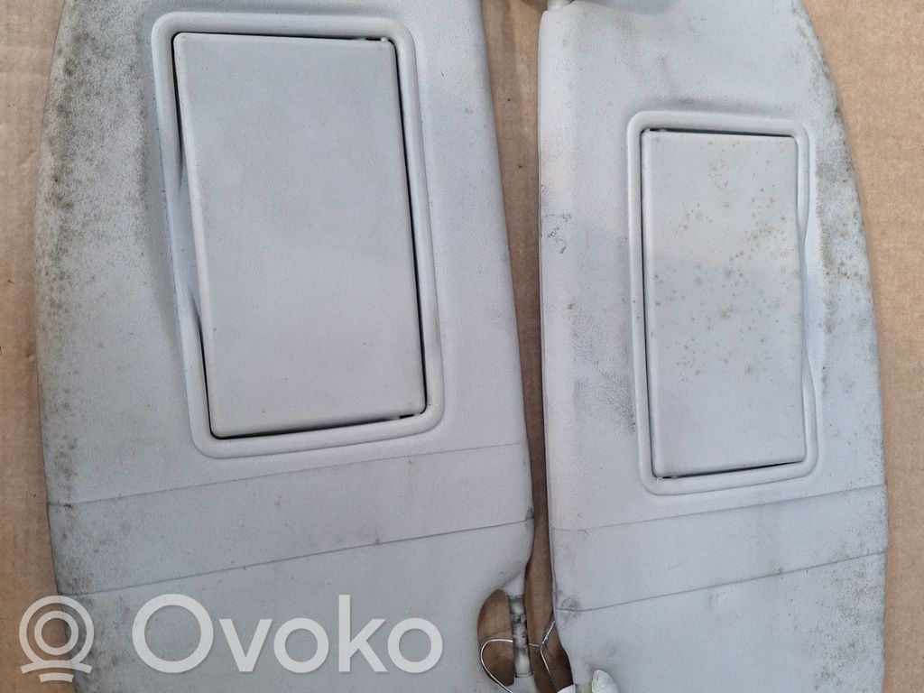 Sun visor   1708997