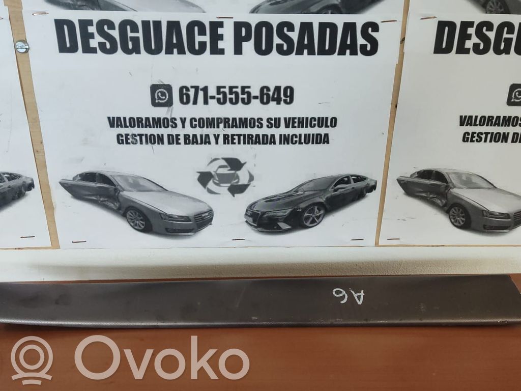 Audi A6 S6 C5 4B Listwa progowa 