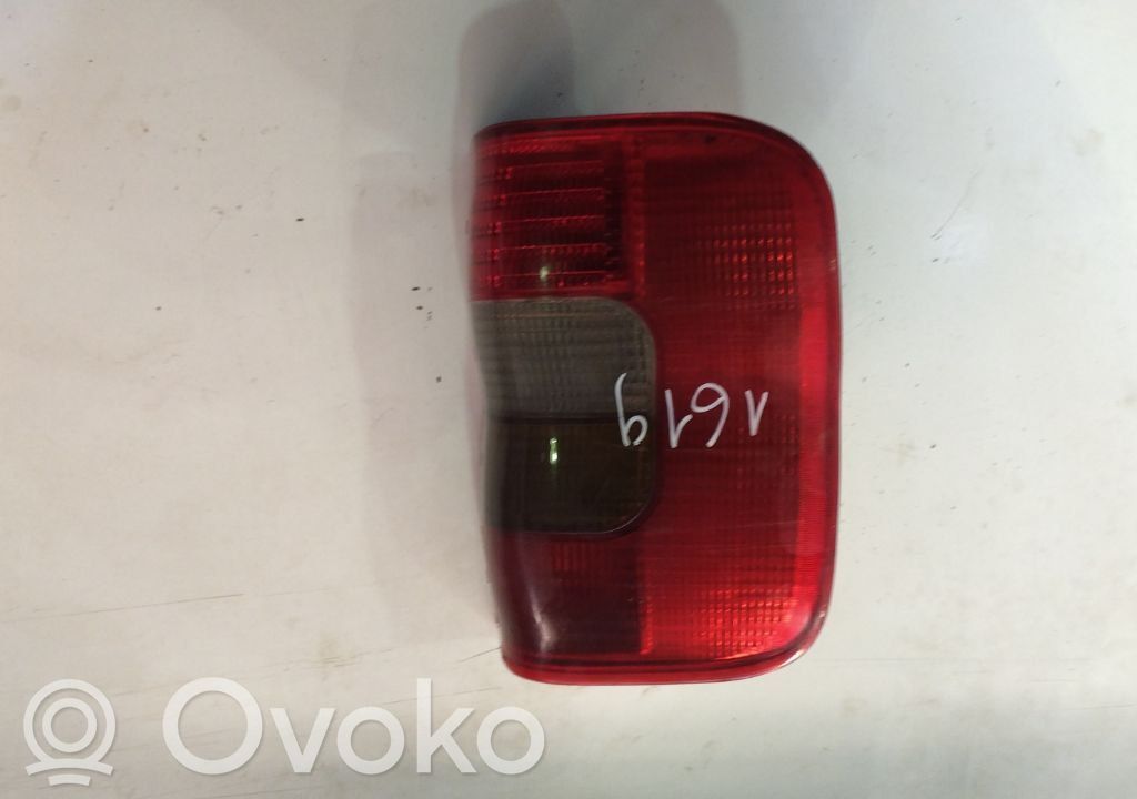 Luz trasera/de freno   E95049,234210