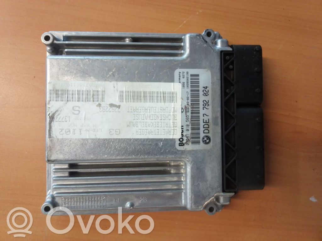 Unidad de control/módulo del motor   7792293,7792024