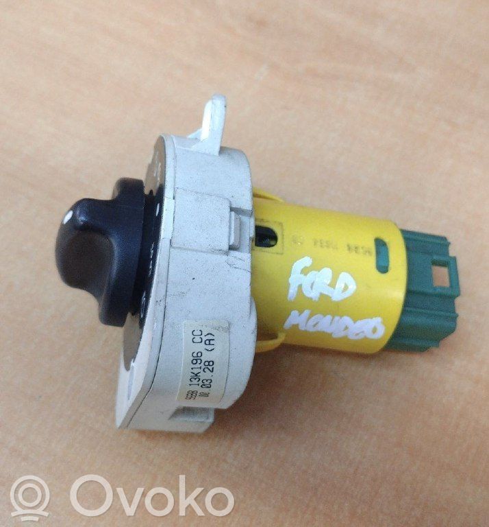 Ford Mondeo MK I Interrupteur d'éclairage de la cabine dans le panneau 