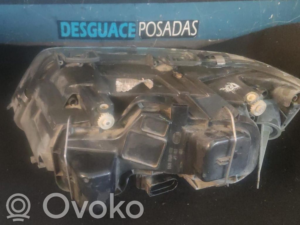 Audi A6 S6 C5 4B Phare frontale 