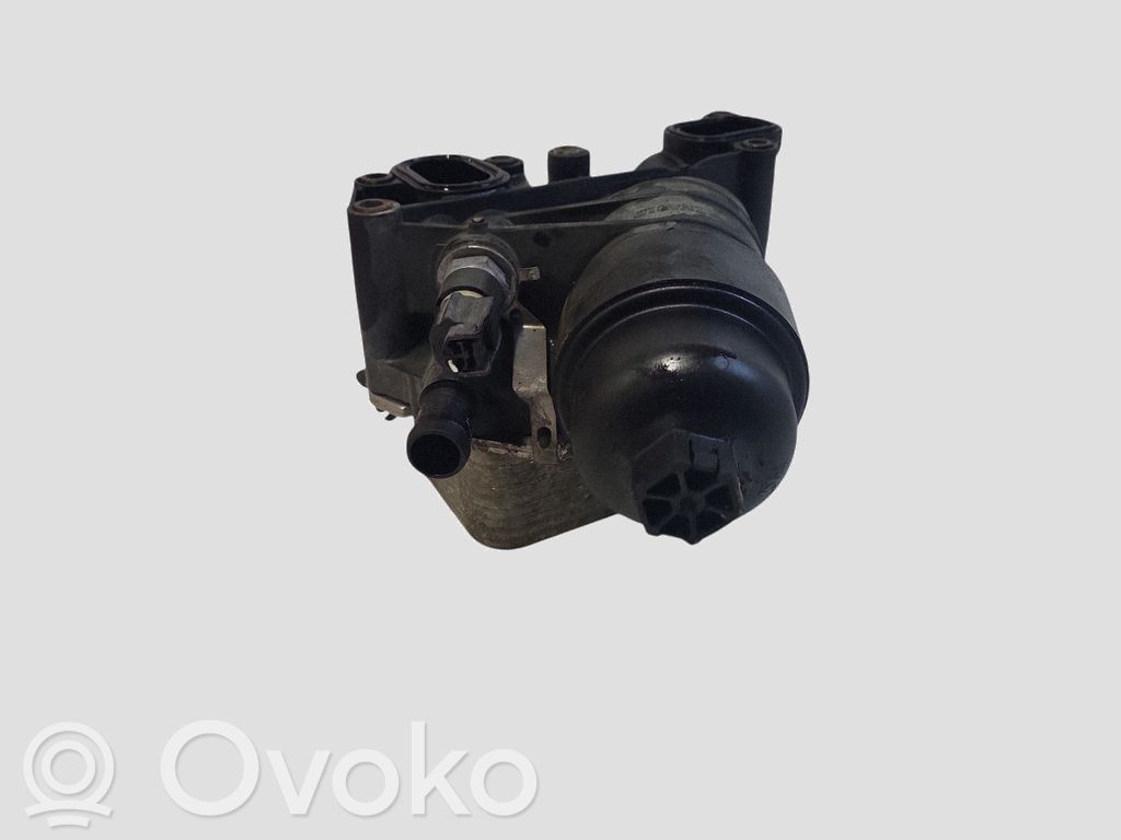 Nissan Qashqai Öljynsuodattimen kannake