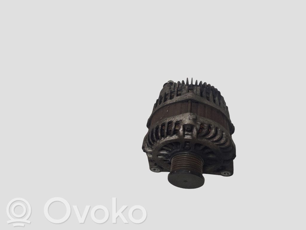 Nissan Qashqai Generatore/alternatore 