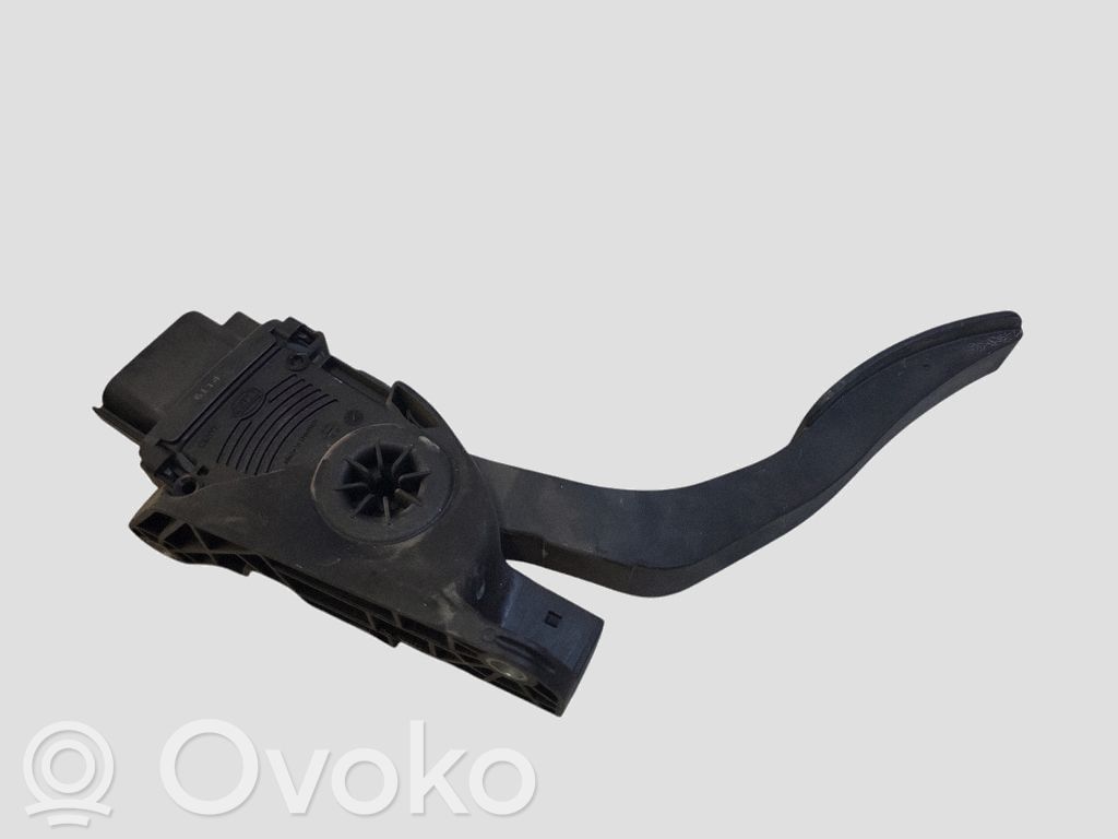 Pedală accelerație   8V219F836AB