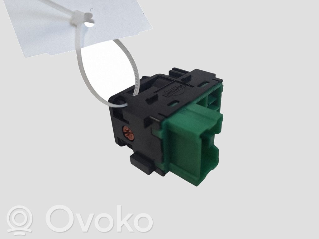 Nissan Qashqai Interruptor del espejo lateral