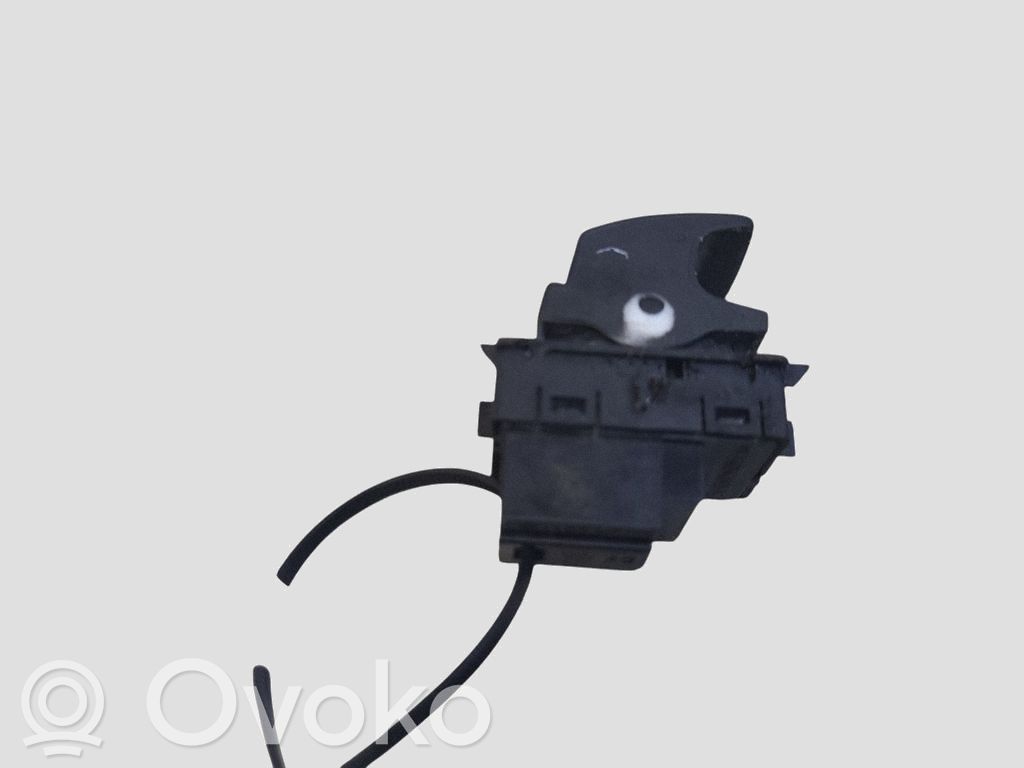 Interrupteur commade lève-vitre   5G0959855M