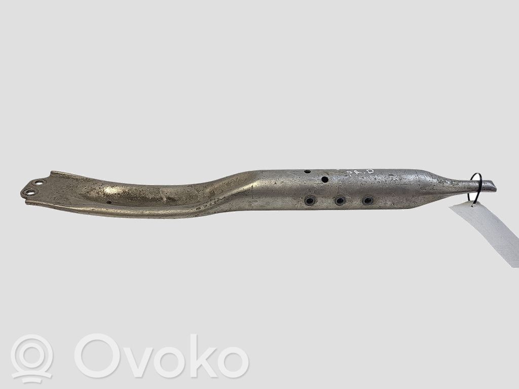 Fixation de radiateur   106461100,329316248
