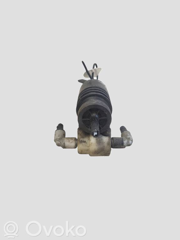 Opel Zafira C Tuulilasi tuulilasinpesimen pumppu