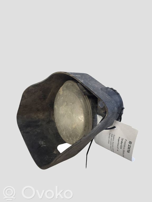 Luz de niebla delantera   370407486