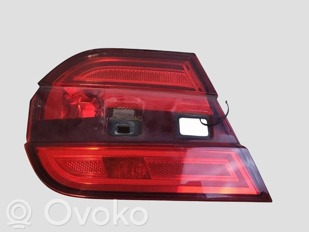 Jaguar XF X250 Lampy tylnej klapy bagażnika 