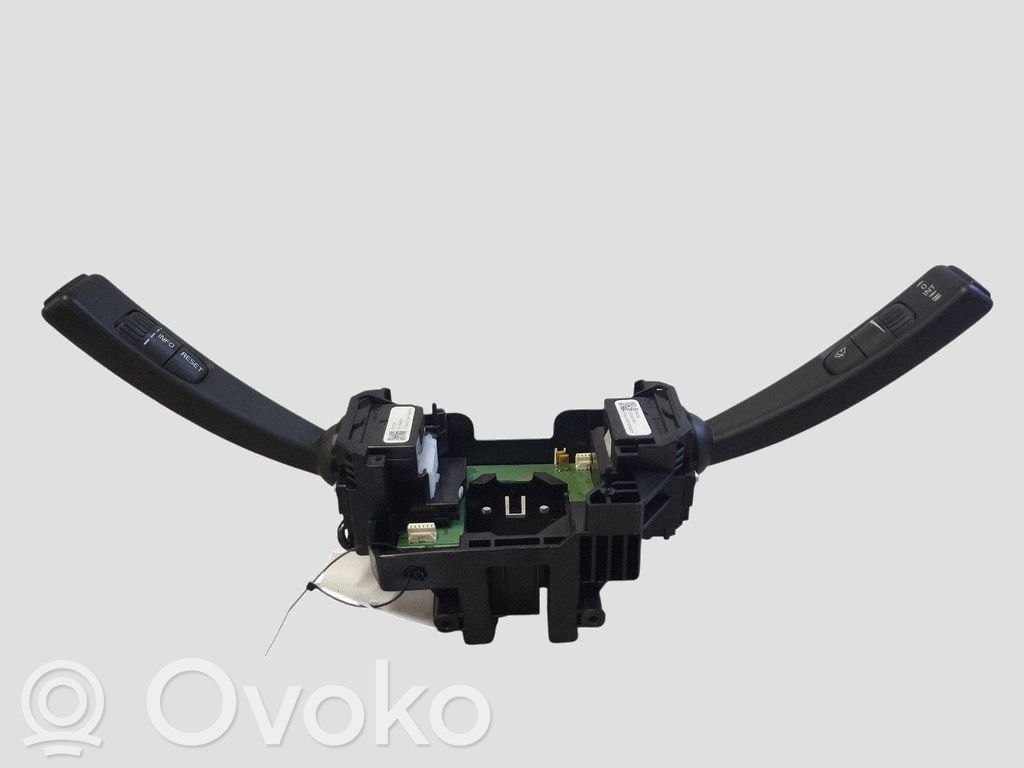 Volvo V70 Bloc semnalizator și ștergător parbriz 