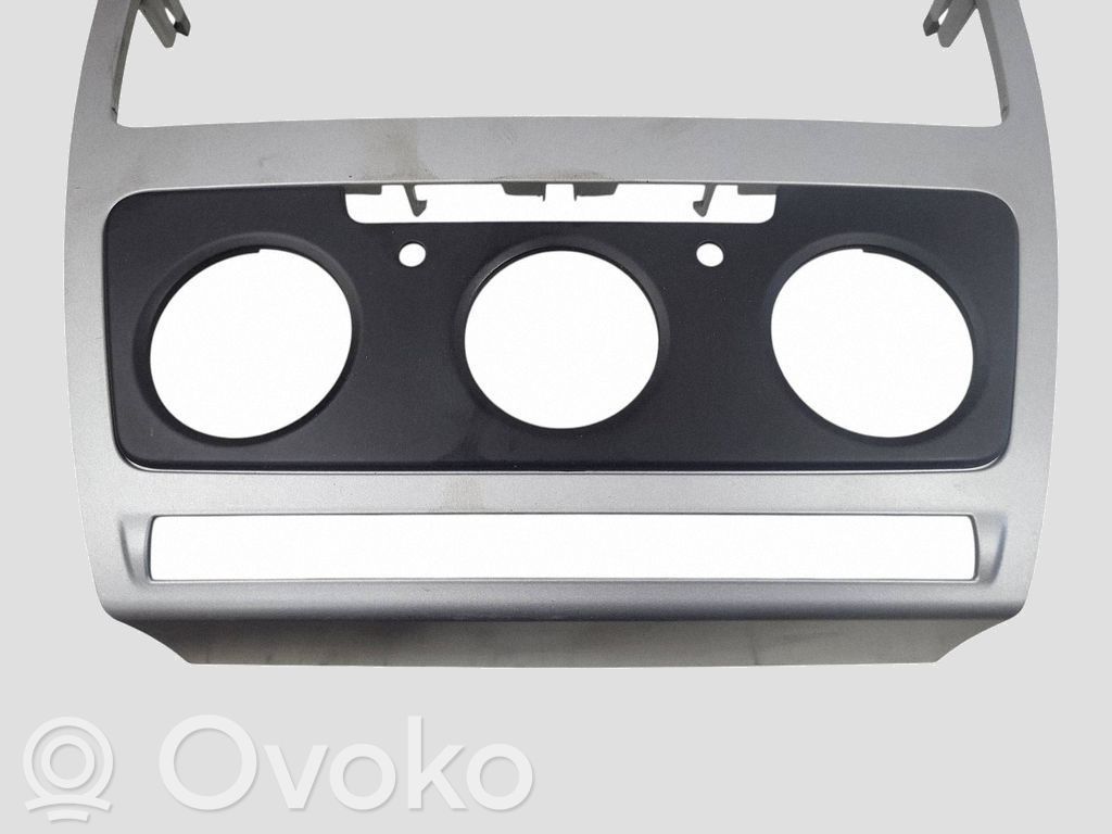 Skoda Octavia Mk2 (1Z) Rămă unitate control climatizare 