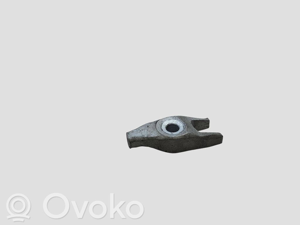 Opel Zafira C Support de pince d'injecteur de carburant 