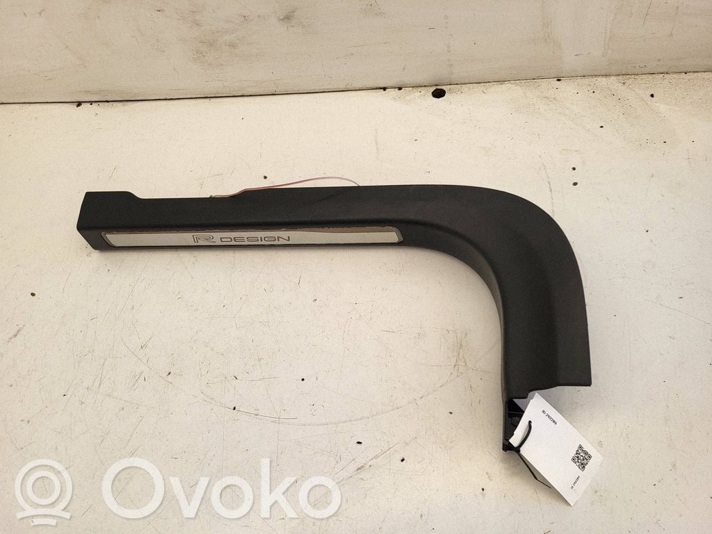 Volvo S90, V90 Garniture marche-pieds avant 