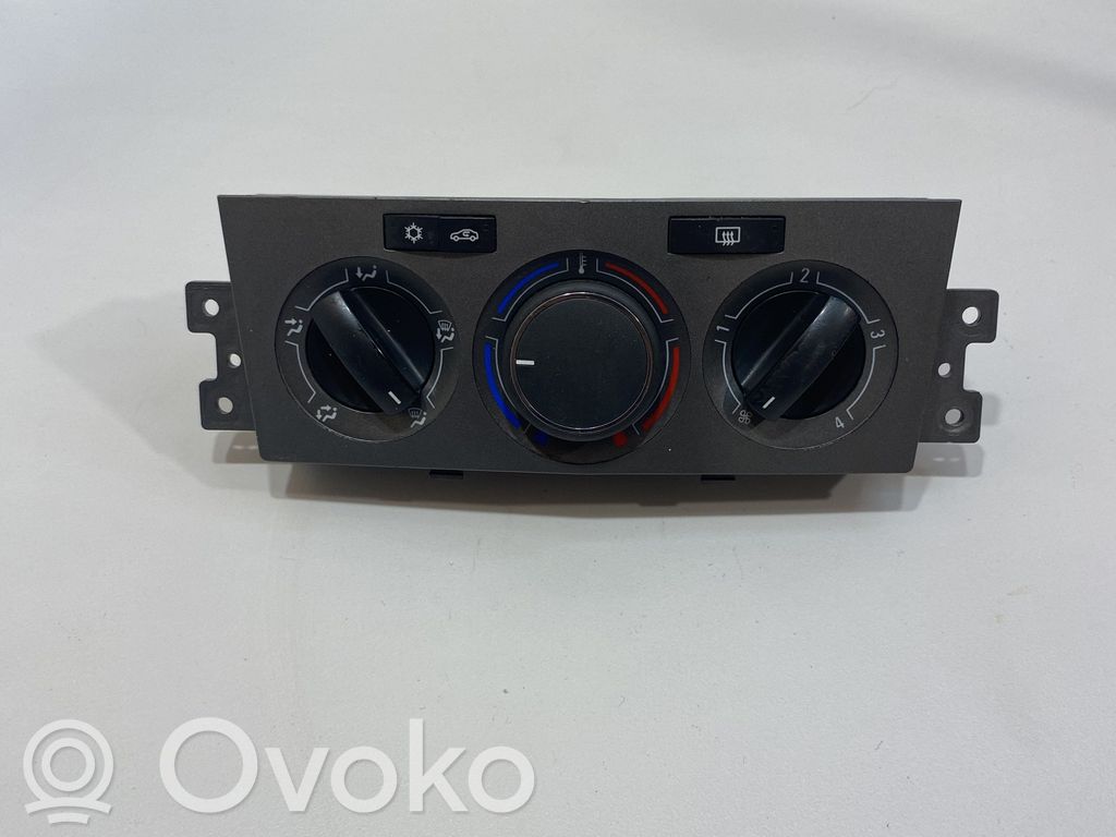 Opel Antara Climate control unit 