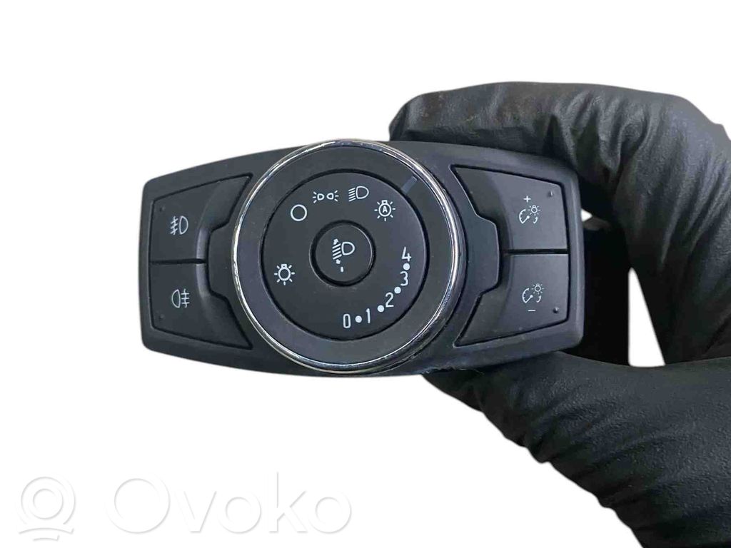 Interrupteur d’éclairage   DG9T13D061