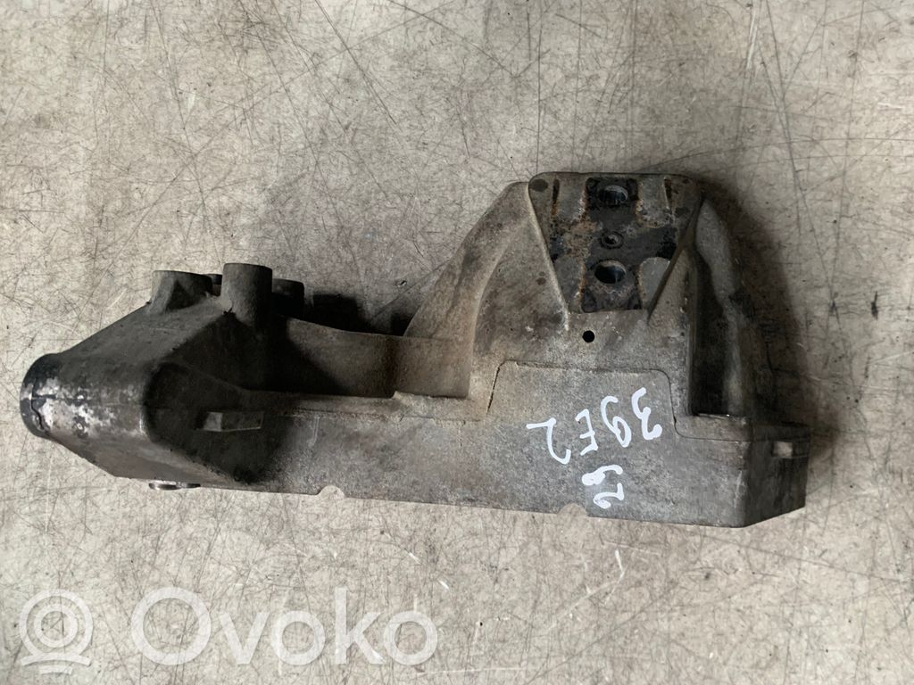 Iveco Daily 6th gen Engine mounting bracket 