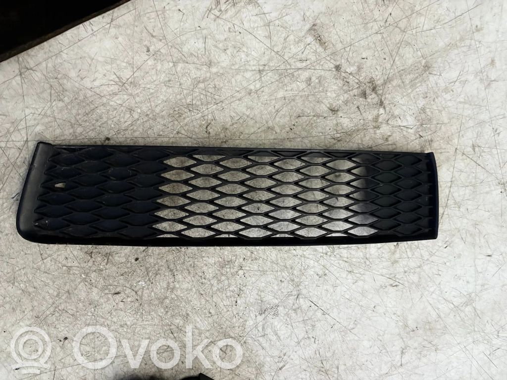 Audi Q7 4L Quarter panel pressure vent 