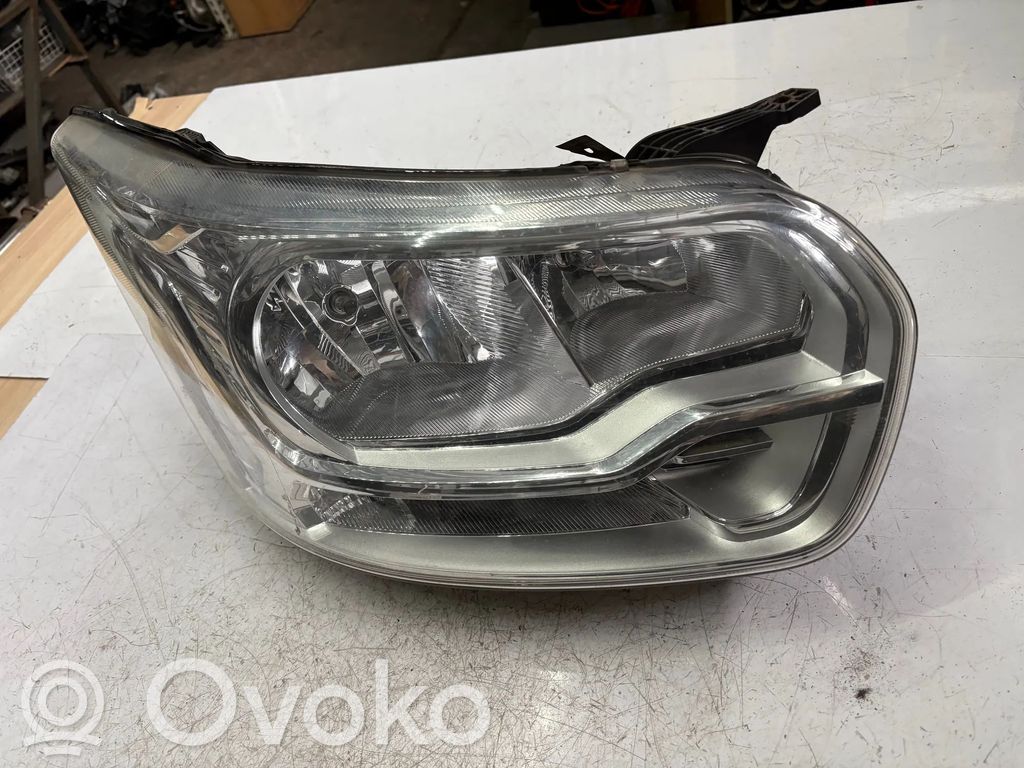 Ford Transit Phare frontale 