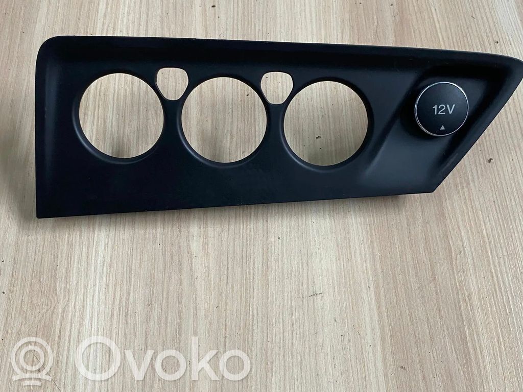 Panelės apdailos skydas (centrinis)   BK2118522ADW