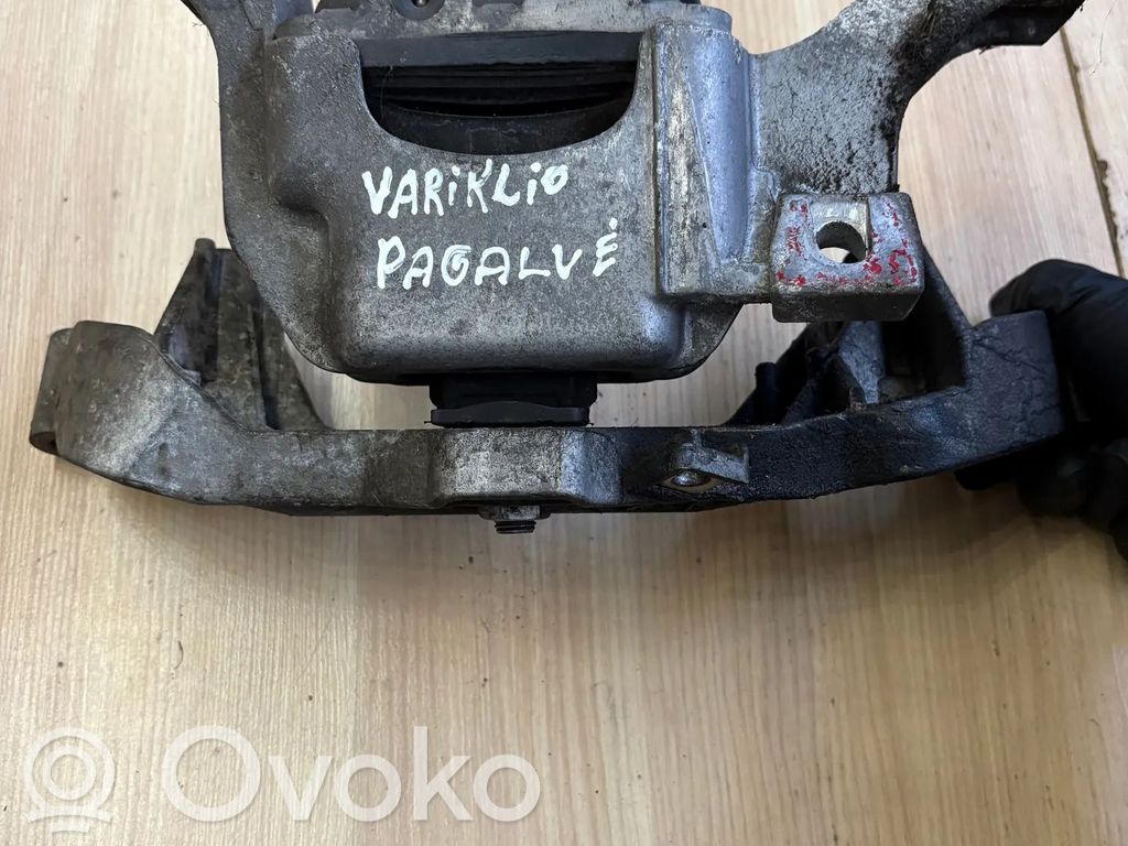 Mini One - Cooper Coupe R56 Engine mount bracket 