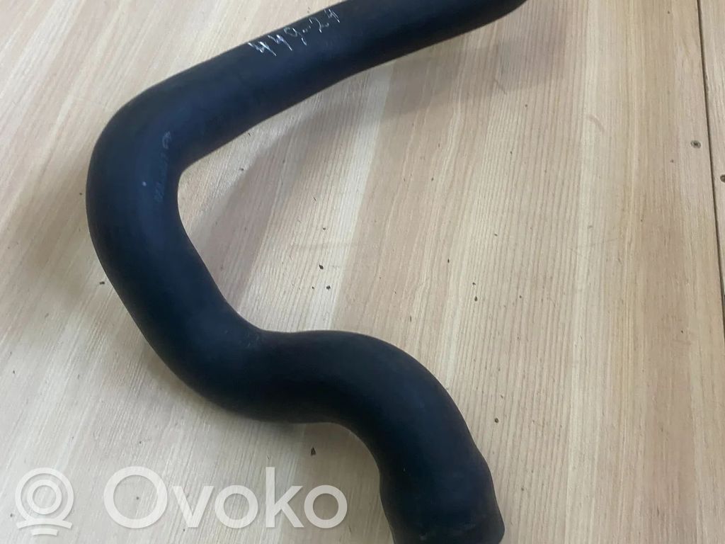 Engine coolant pipe/hose