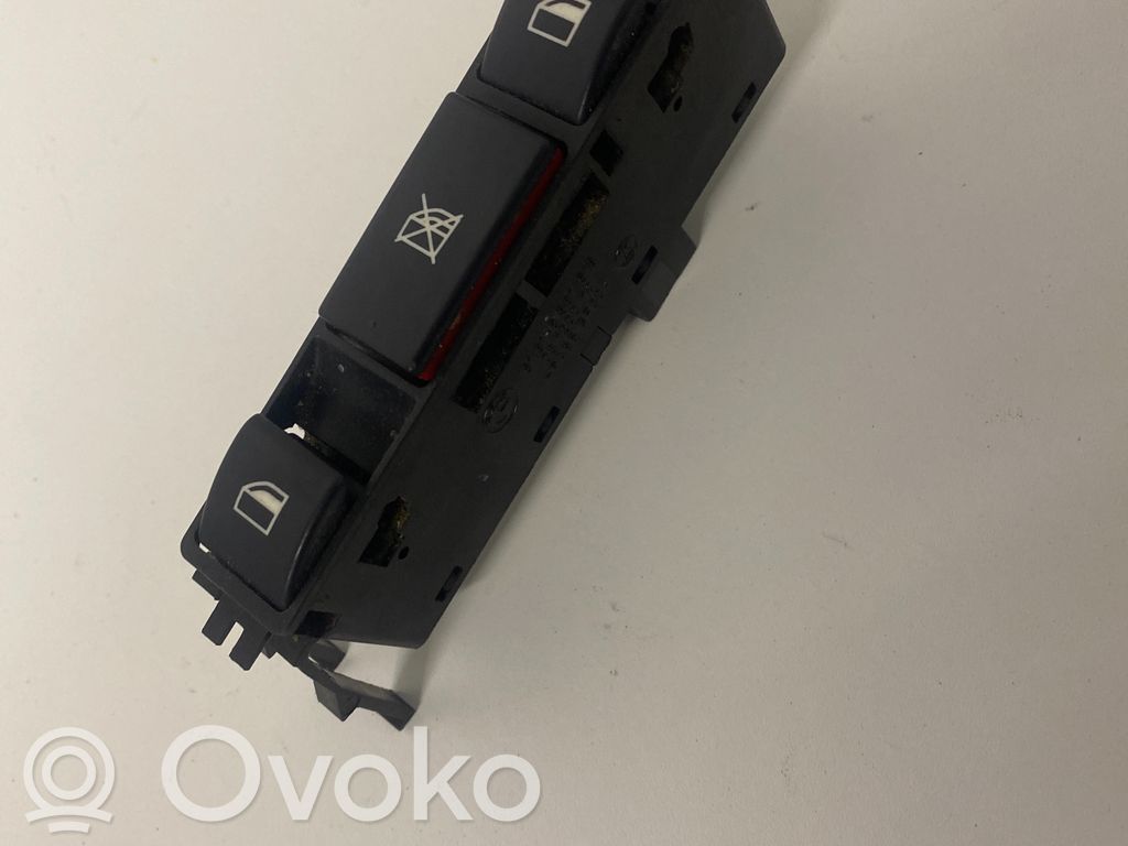 Electric window control switch   61318381518,PA66GF30,03120010