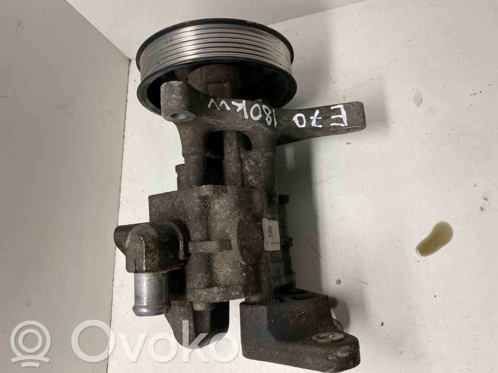 BMW X5 E70 Power steering pump 
