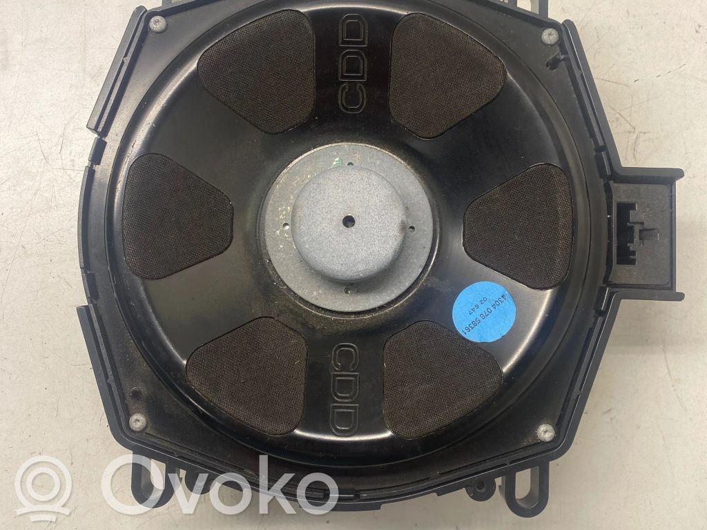 BMW X5 E70 Subwoofer 