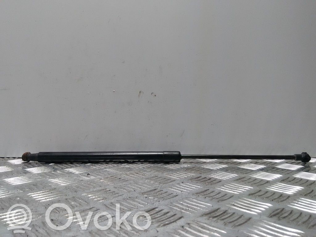 Audi A4 S4 B6 8E 8H Amortyzator klapy tylnej bagażnika 
