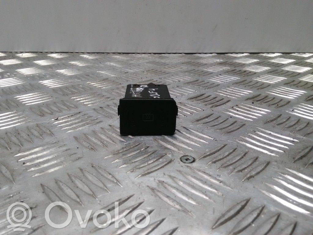 Volkswagen Golf IV Przycisk / Przełącznik ogrzewania szyby przedniej / czołowej 