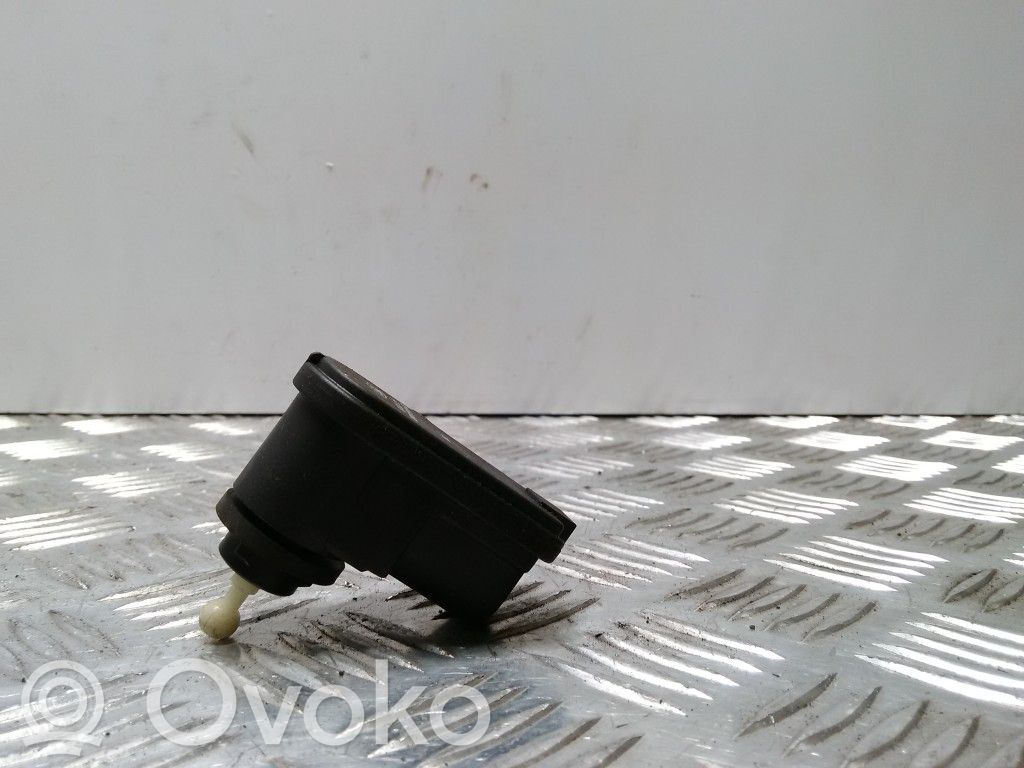 Ford Focus Headlight level adjustment motor 