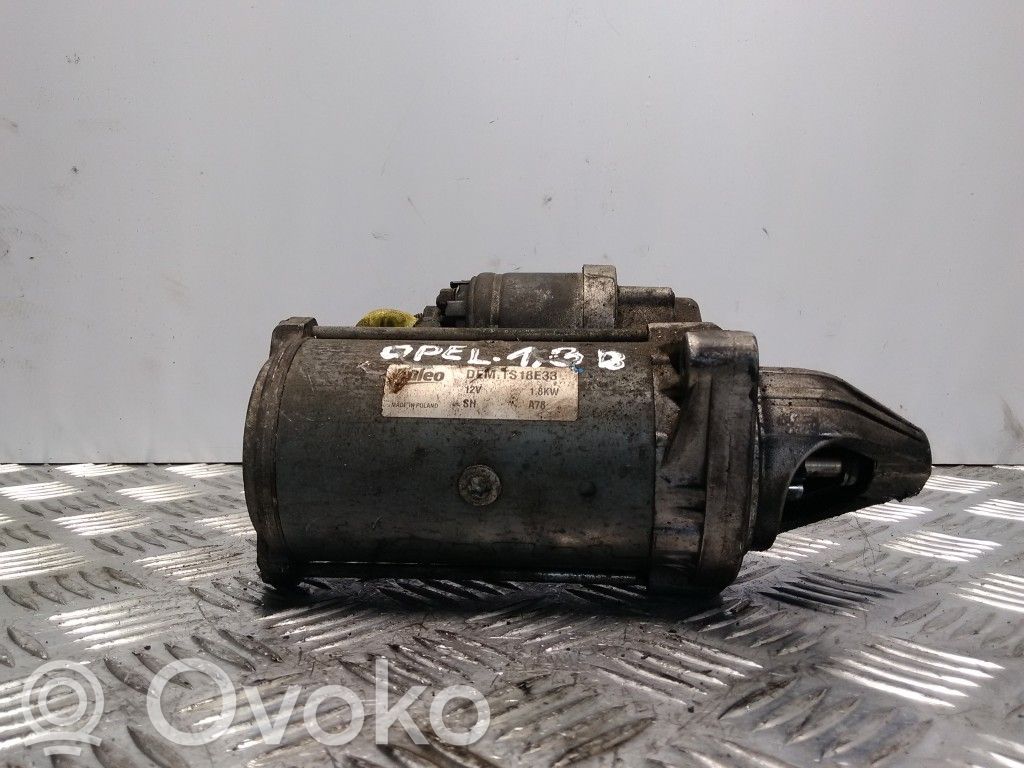Opel Corsa D Starteris 