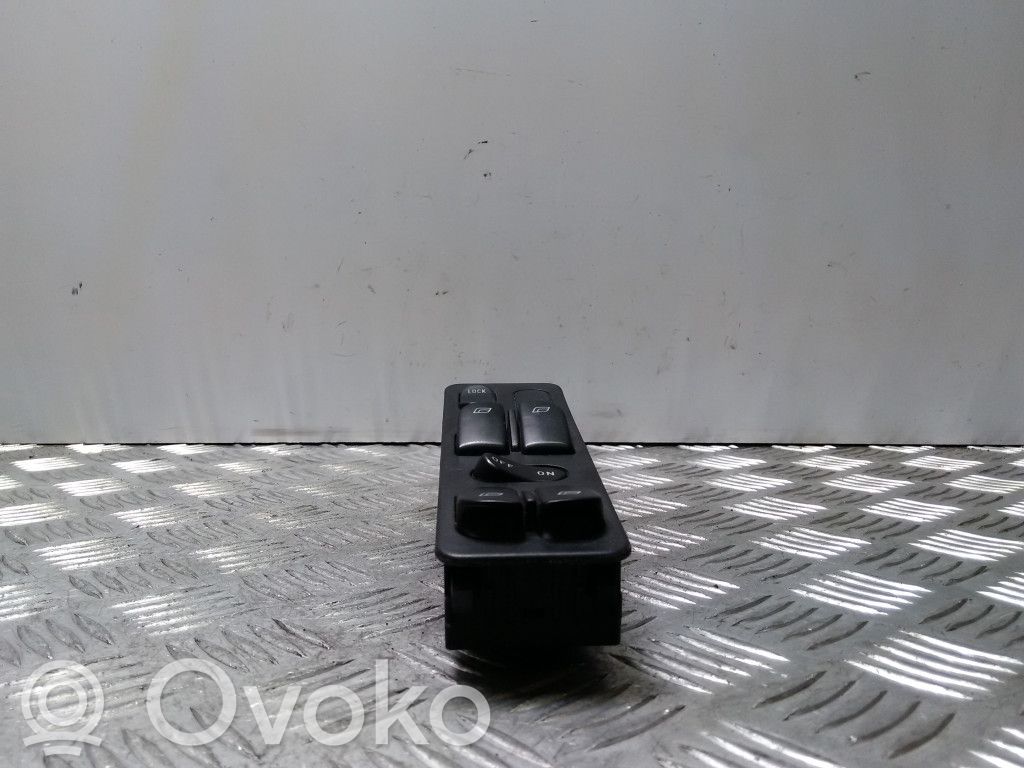 Saab 9000 CS Electric window control switch 