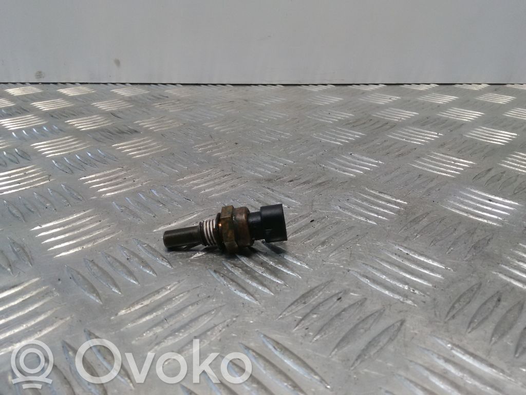 Opel Vectra B Coolant temperature sensor 