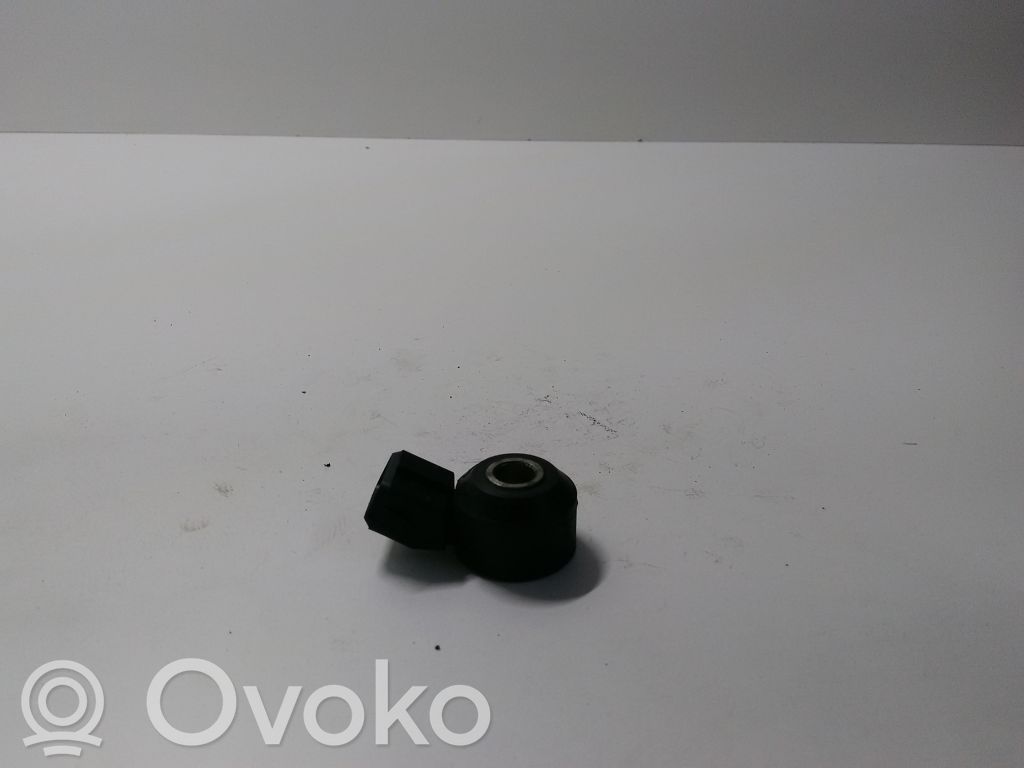 Nissan Primera Detonacinis daviklis 