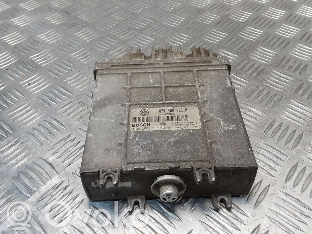 Volkswagen II LT Engine control unit/module 