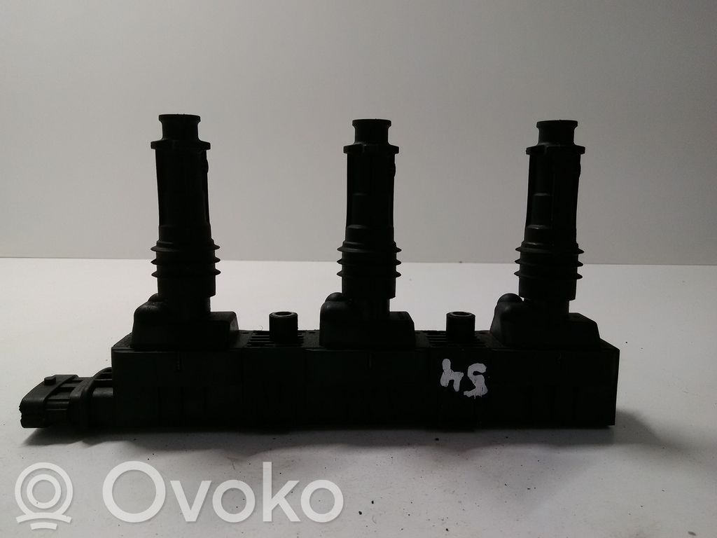 Opel Corsa C Cewka zapłonowa wysokiego napięcia 