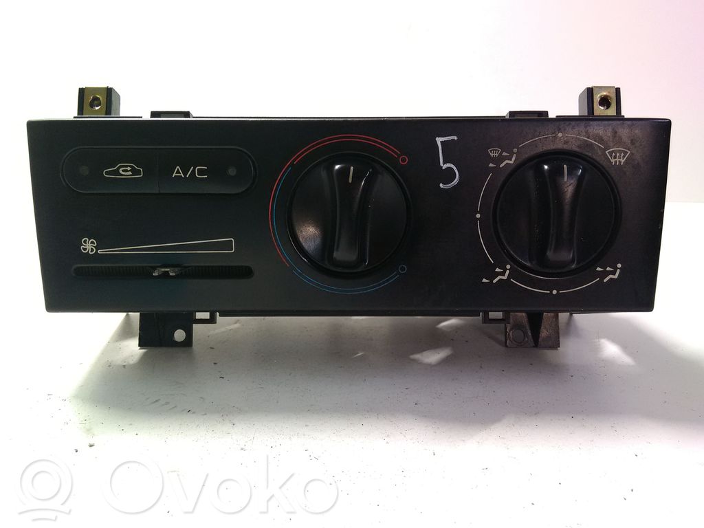 Peugeot 406 Climate control unit 
