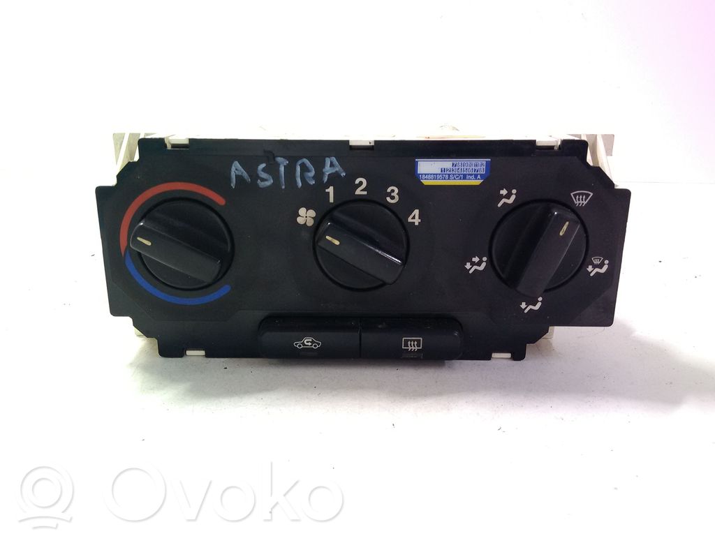 Opel Astra G Climate control unit 
