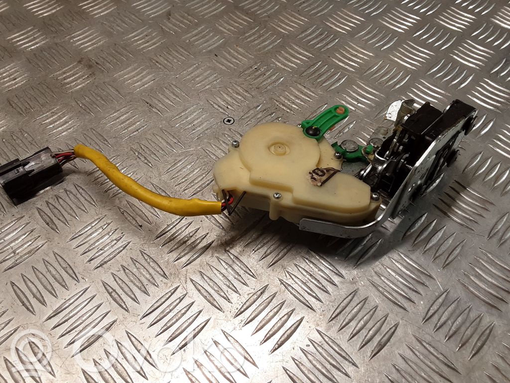 KIA Sorento Rear door lock 