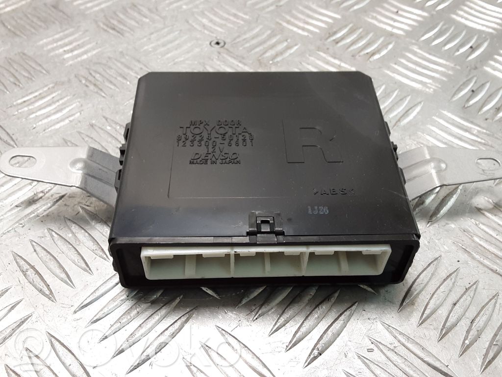 Lexus LS 460 - 600H Door control unit/module 